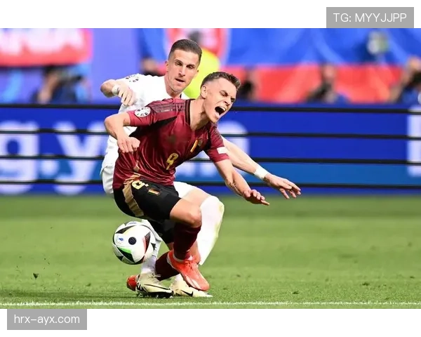 卢卡库连场破门助球队强势领跑比利时联赛