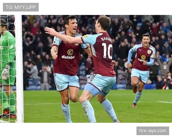 伯恩利边路进攻战术引热议，新赛季表现令人期待