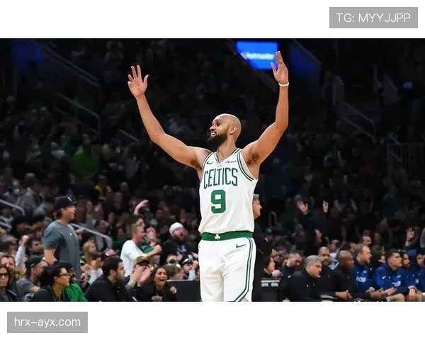 怀特无球挡拆为塔图姆拉空档，较上季三分威胁提升